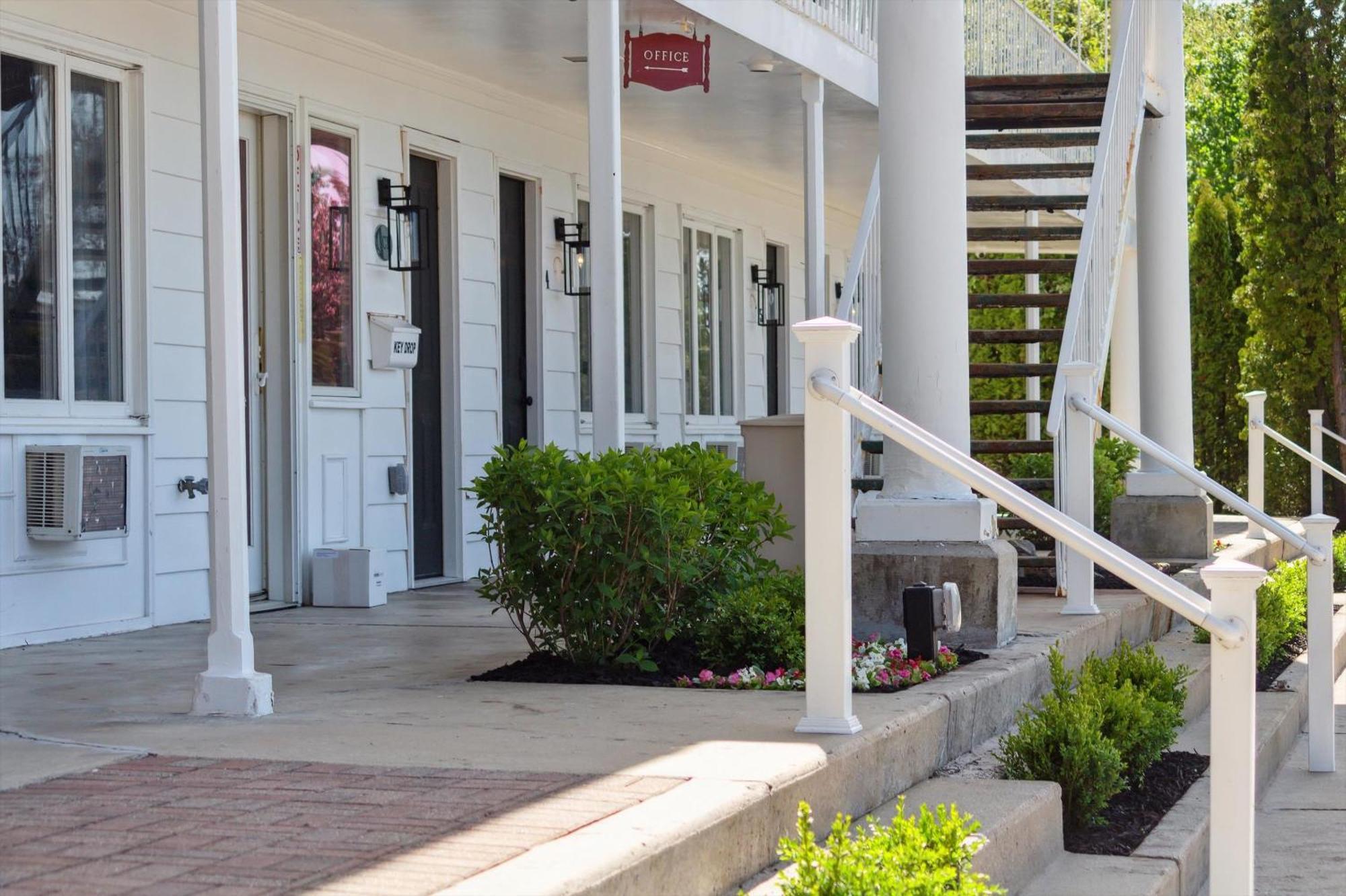 Hotel The Bay Petoskey